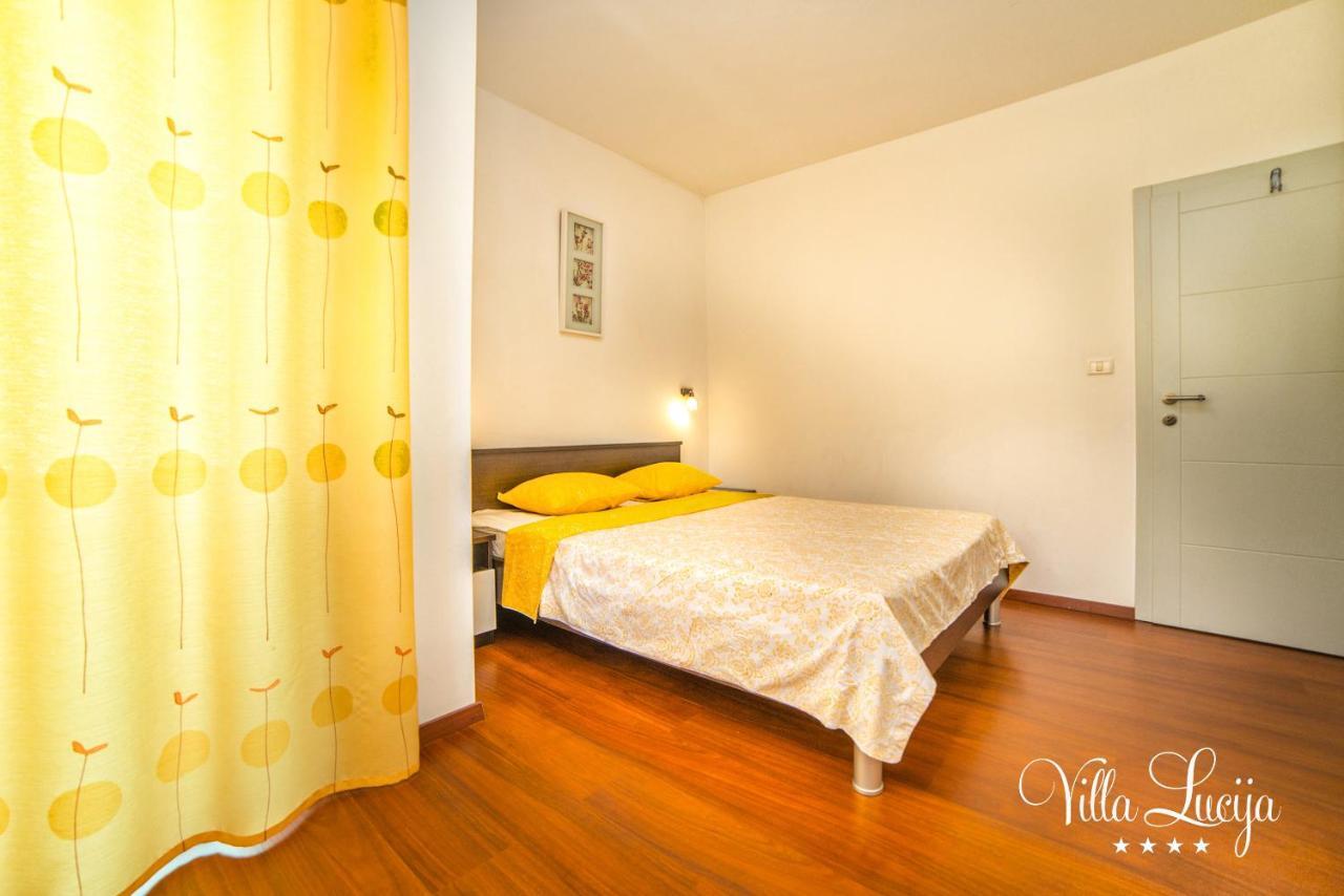 Villa Lucija プーラ エクステリア 写真