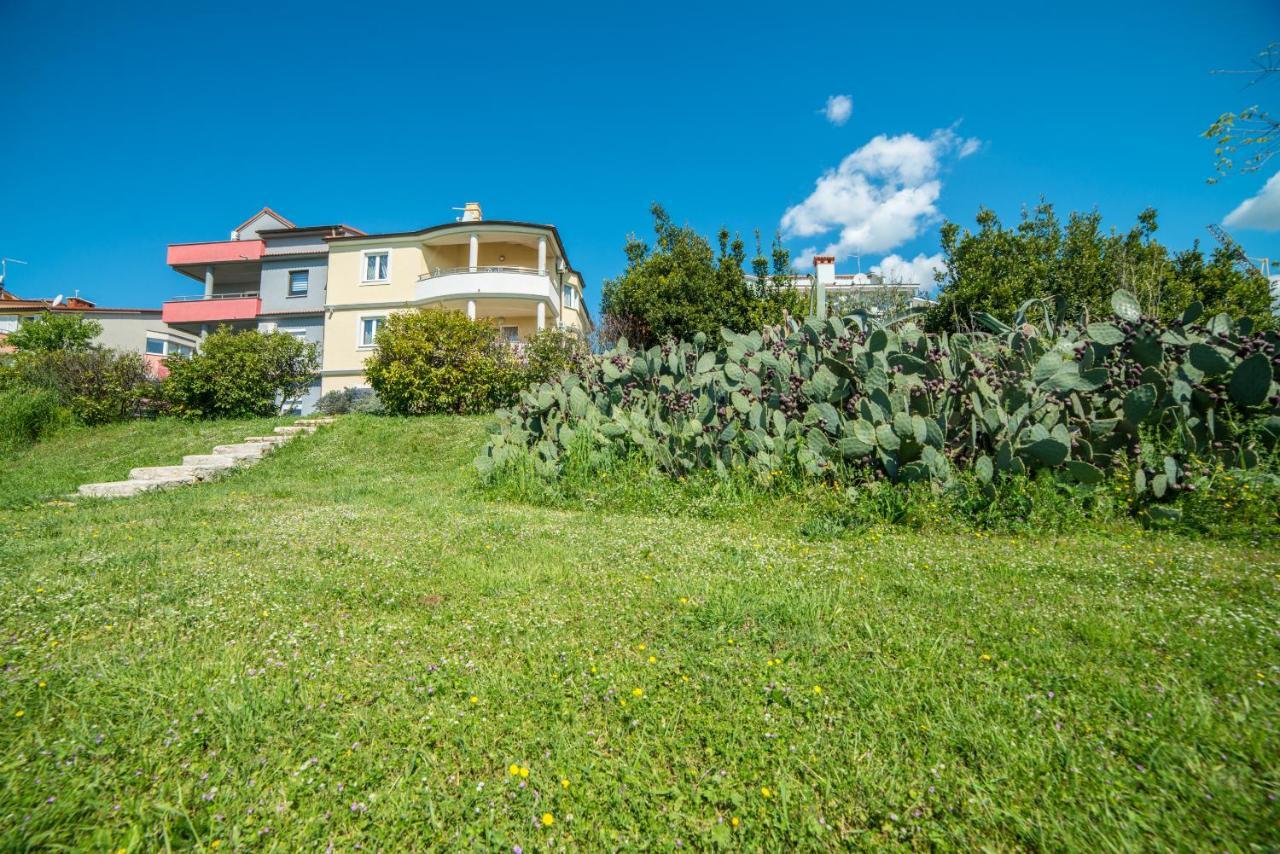 Villa Lucija プーラ エクステリア 写真